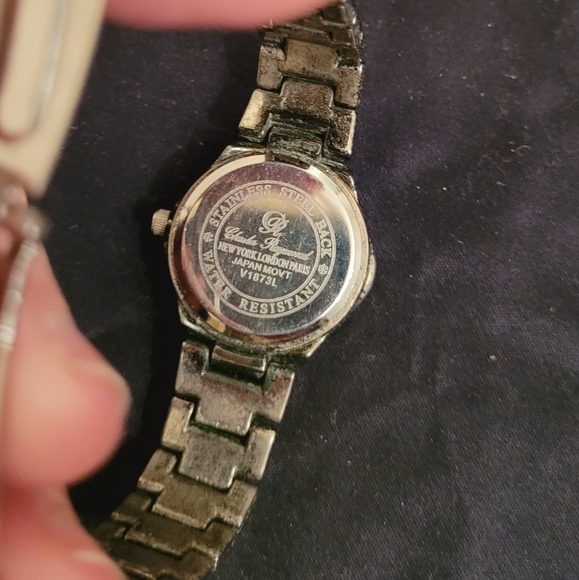 Ladies Vintage Charles Raymond Quartz Watch - Picture 8 of 12